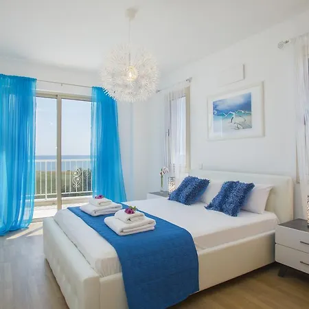 Villa Iris Mazotos